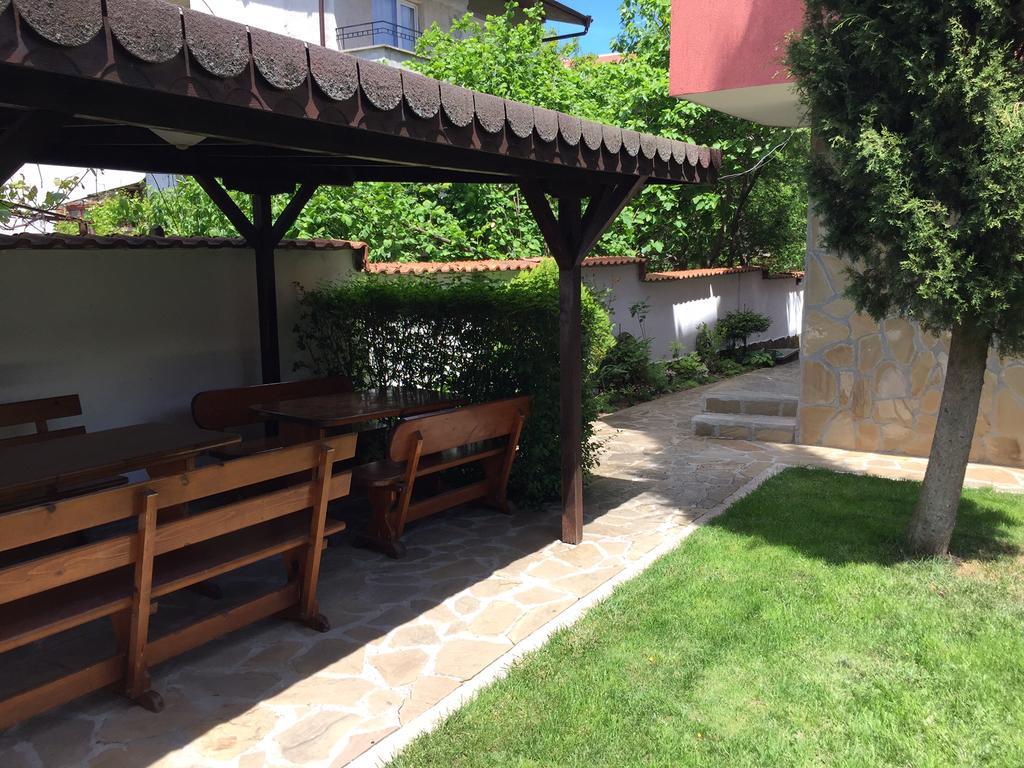 Guest House Afrodita เชอร์โนโมเรทส์ ภายนอก รูปภาพ